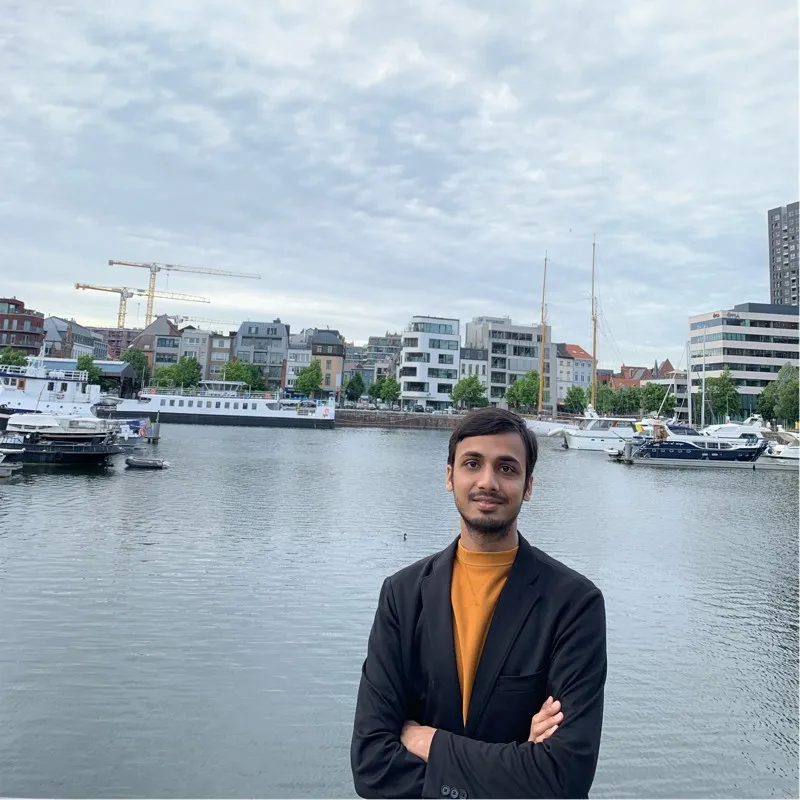 Heliox Employee 